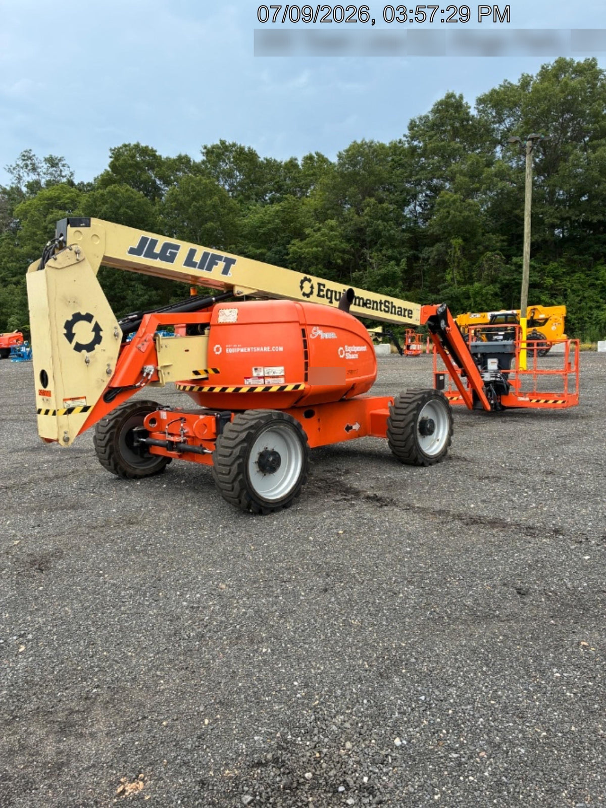 2023 JLG 600AJ