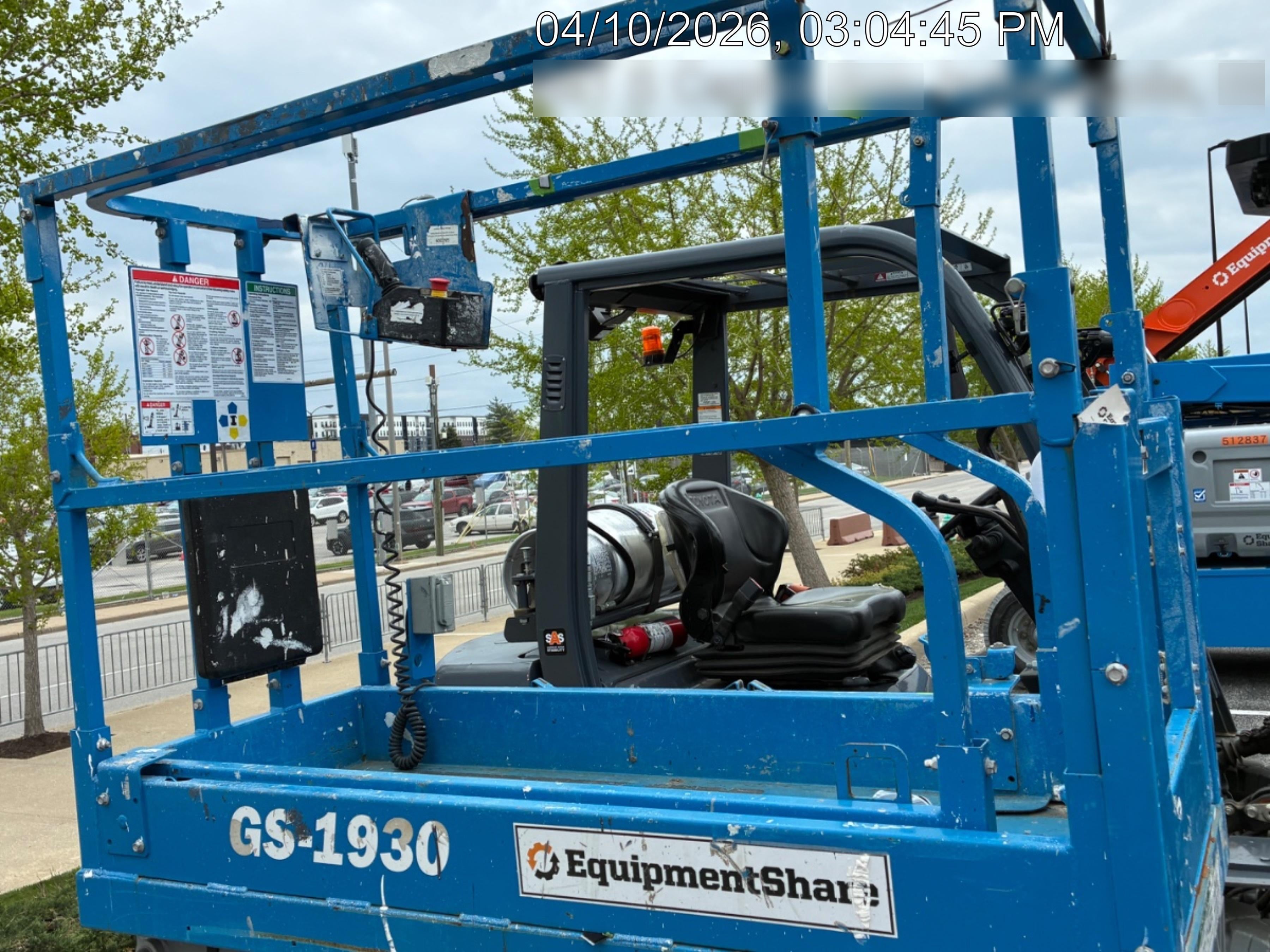 2020 Genie GS-1930 Solid Non Marking Tires, Beacon, Folding rails with half height swing gate