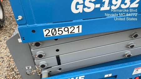 2022 GENIE GS-1932