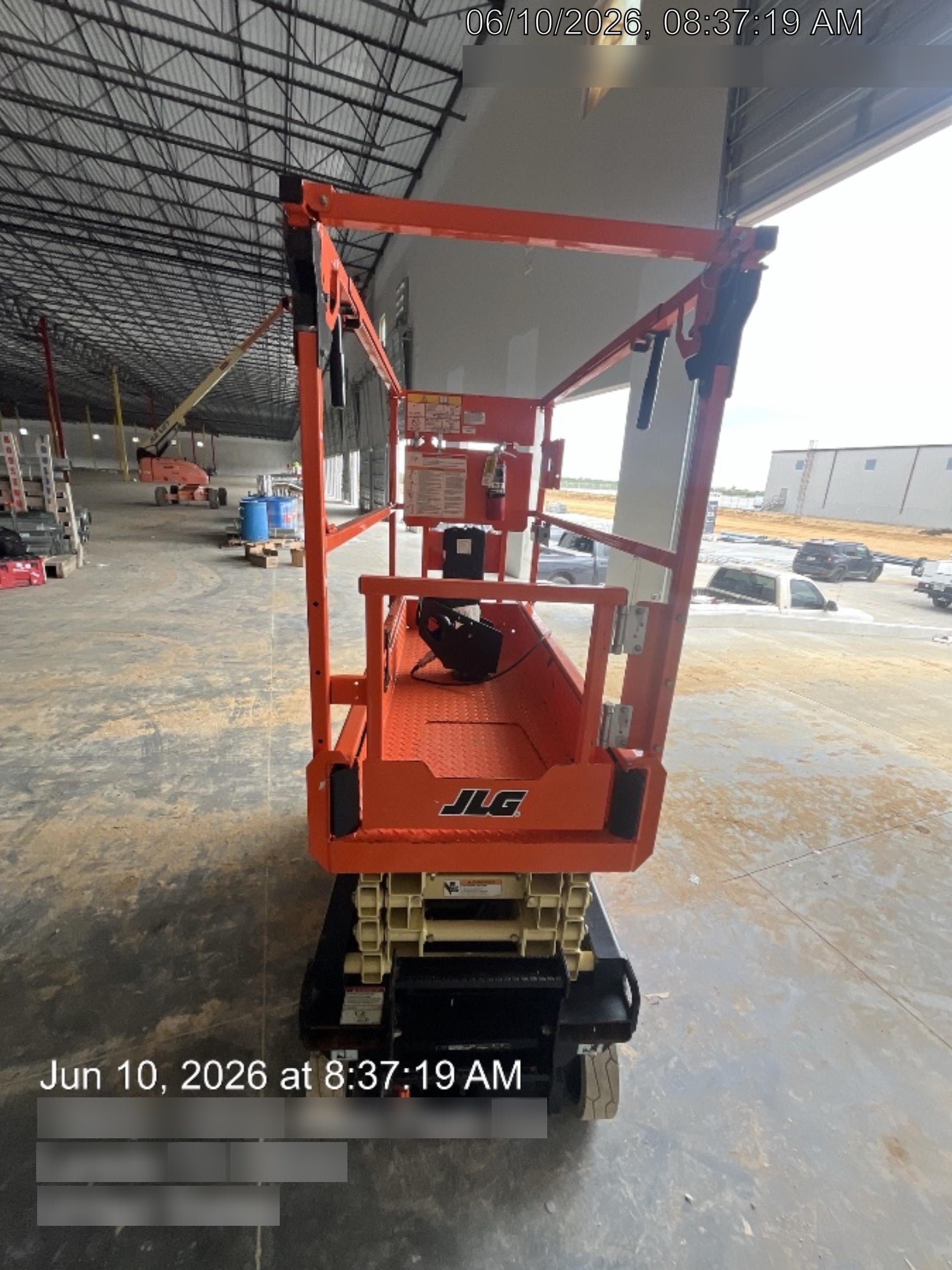 2025 JLG ES1932