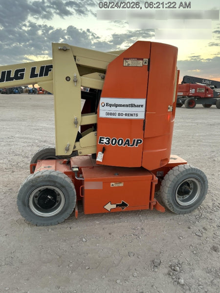 2020 JLG E300AJP