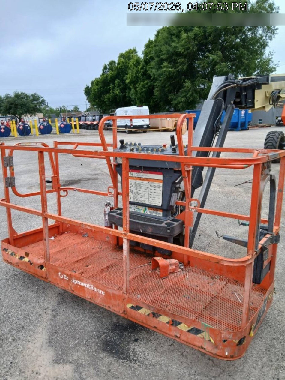 2023 JLG 860SJ