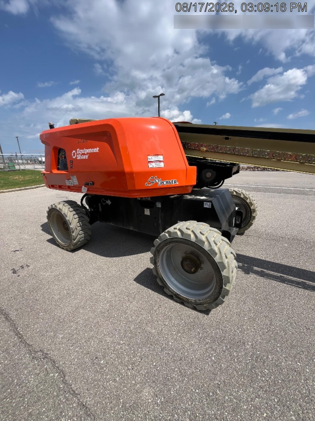 2025 JLG 660SJ
