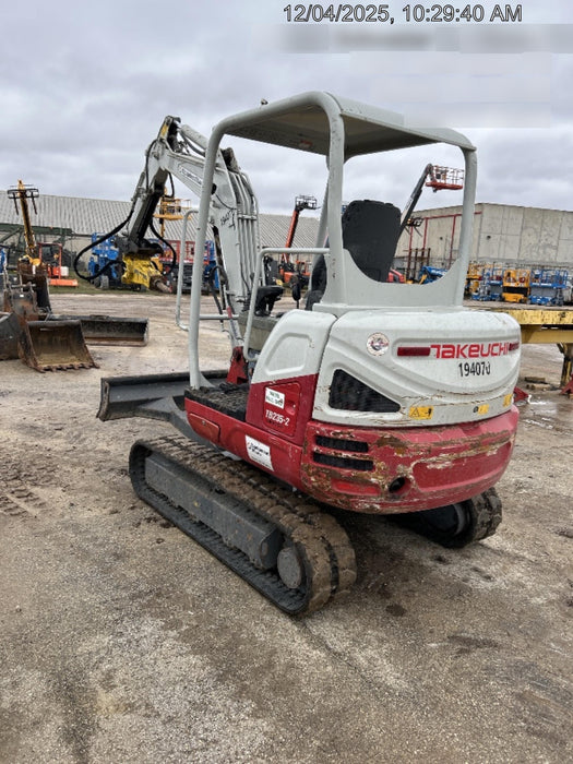 2021 TAKEUCHI TB235-2R