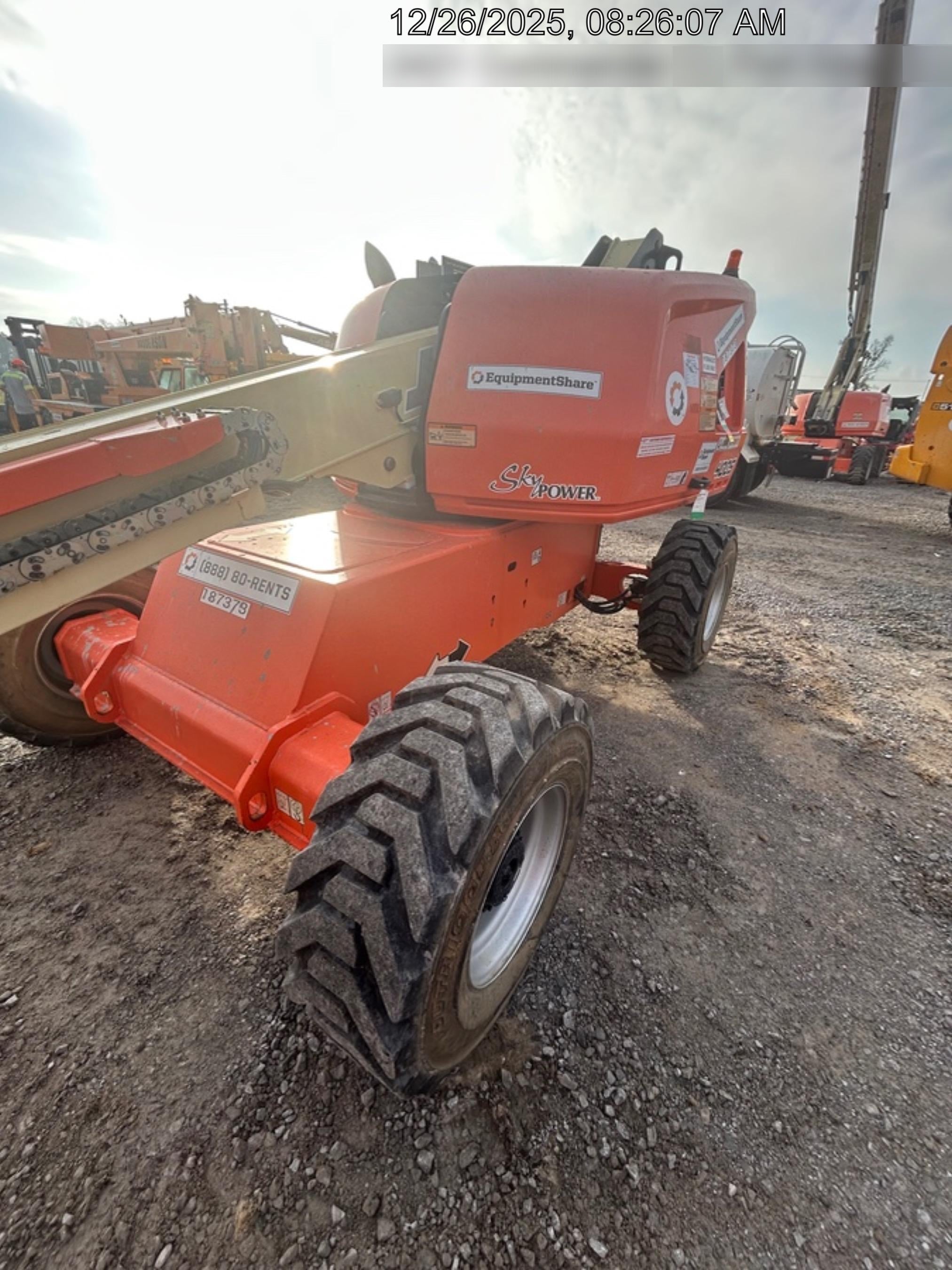 2021 JLG 400S