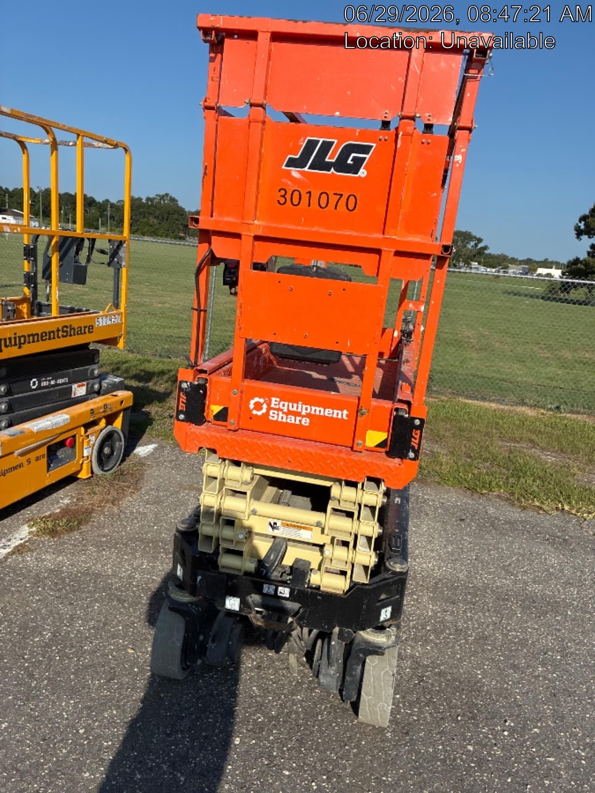 2023 JLG ES1932