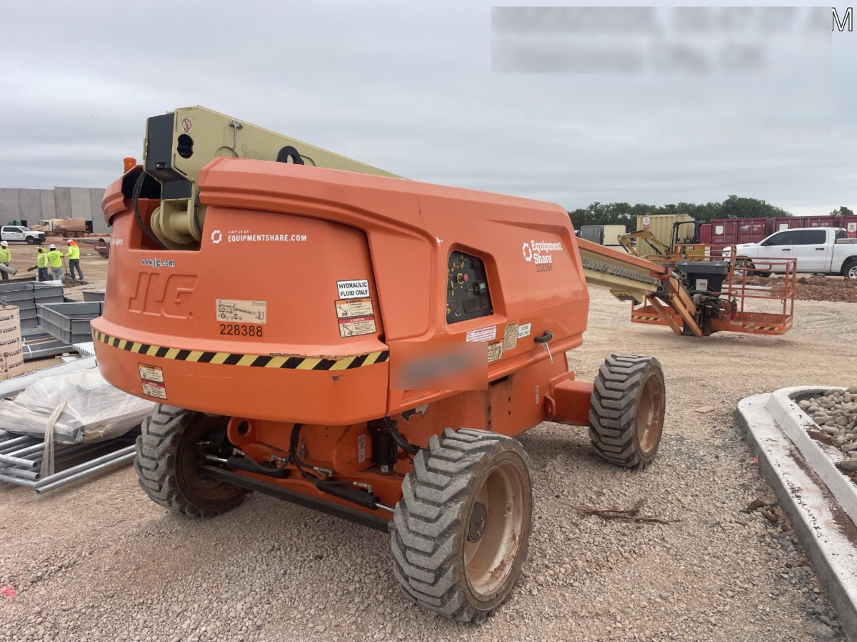 2022 JLG 660SJ