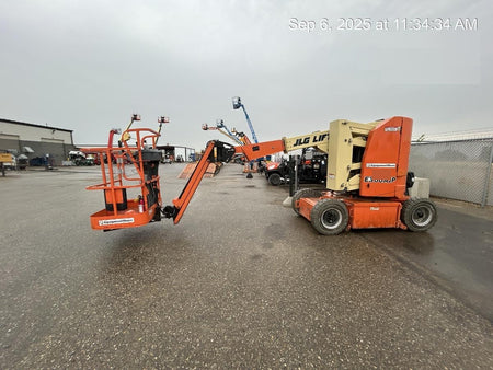2019 JLG E300AJP