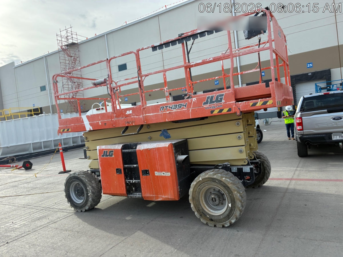 2023 JLG 4394RT