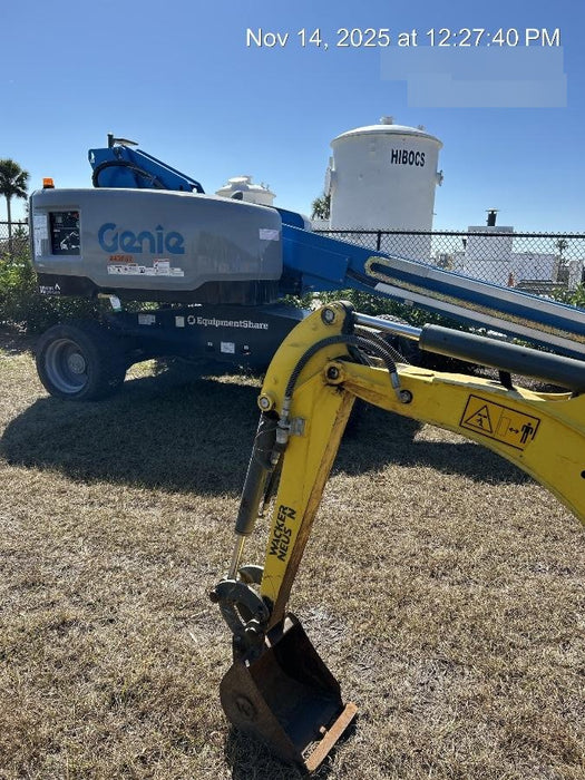 2017 Wacker Neuson 803 Wacker Neuson 803 Mini - Canopy Base/12" Bucket