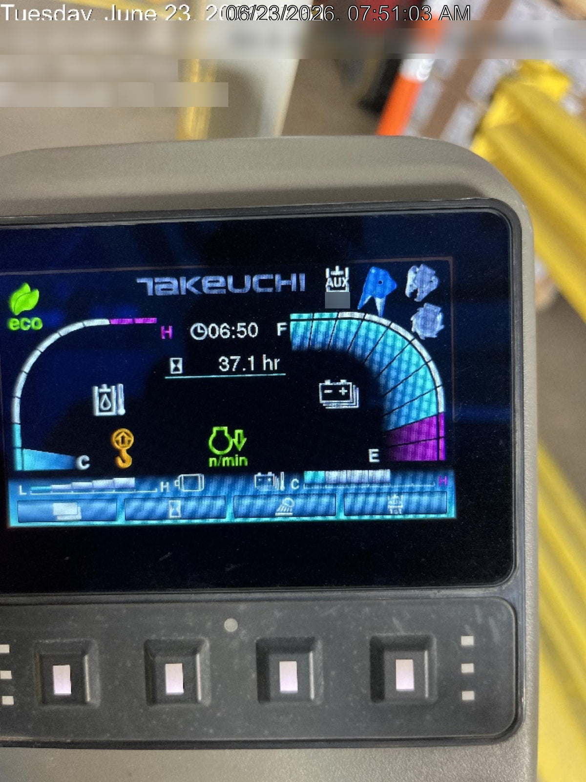 2023 TAKEUCHI TB20e