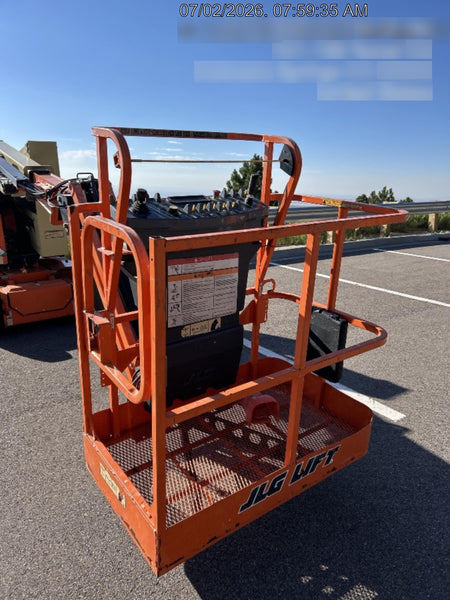 2019 JLG E300AJP
