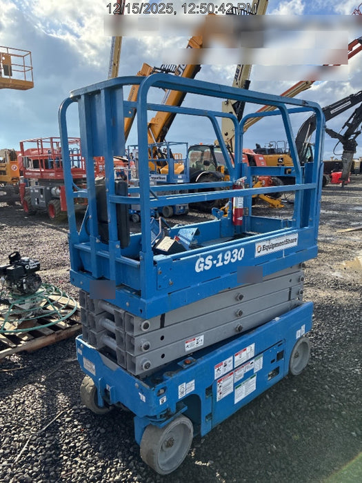 2019 Genie GS-1930 Half Height Swing Gate, 800W Inverter