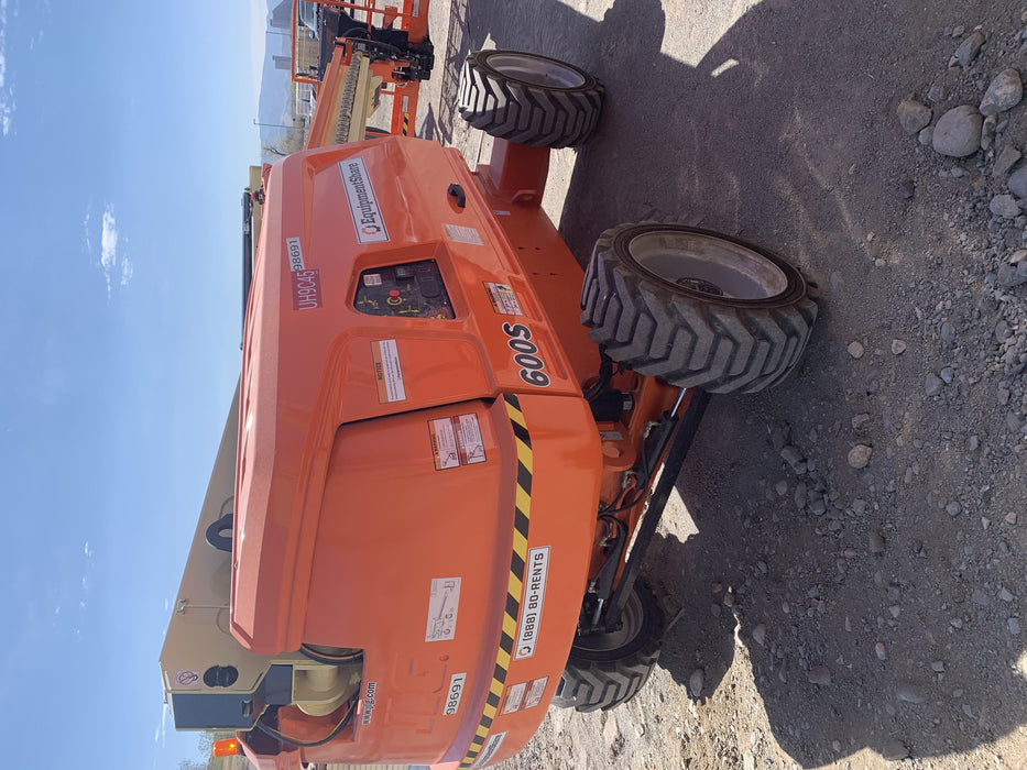 2020 JLG 600S