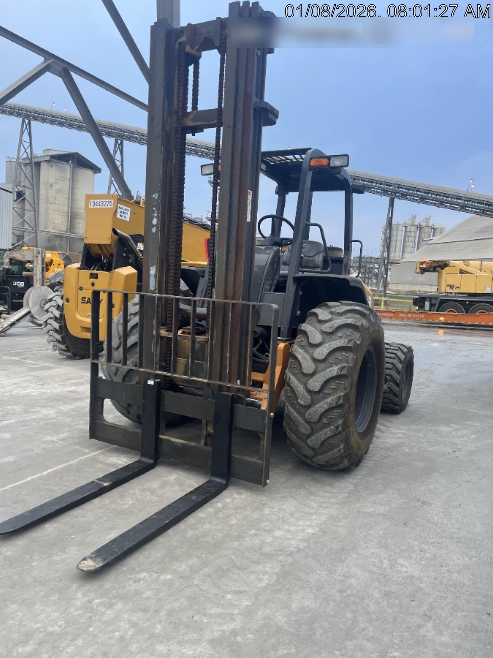 2021 CASE 588H