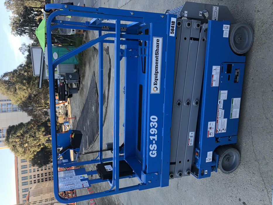 2019 Genie GS-1930 Half Height Swing Gate, 800W Inverter