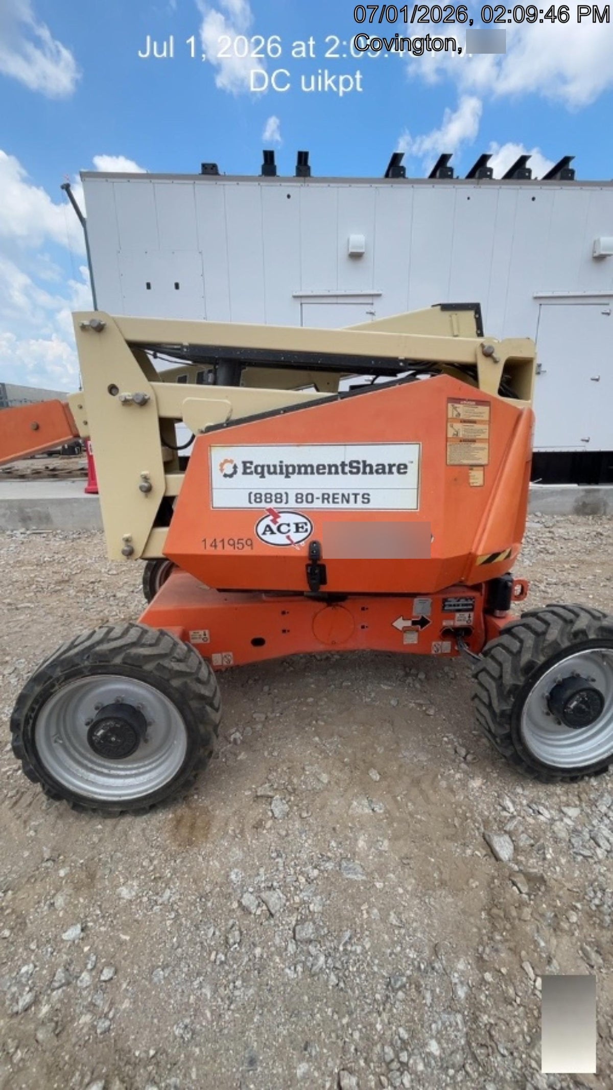2022 JLG 340AJ