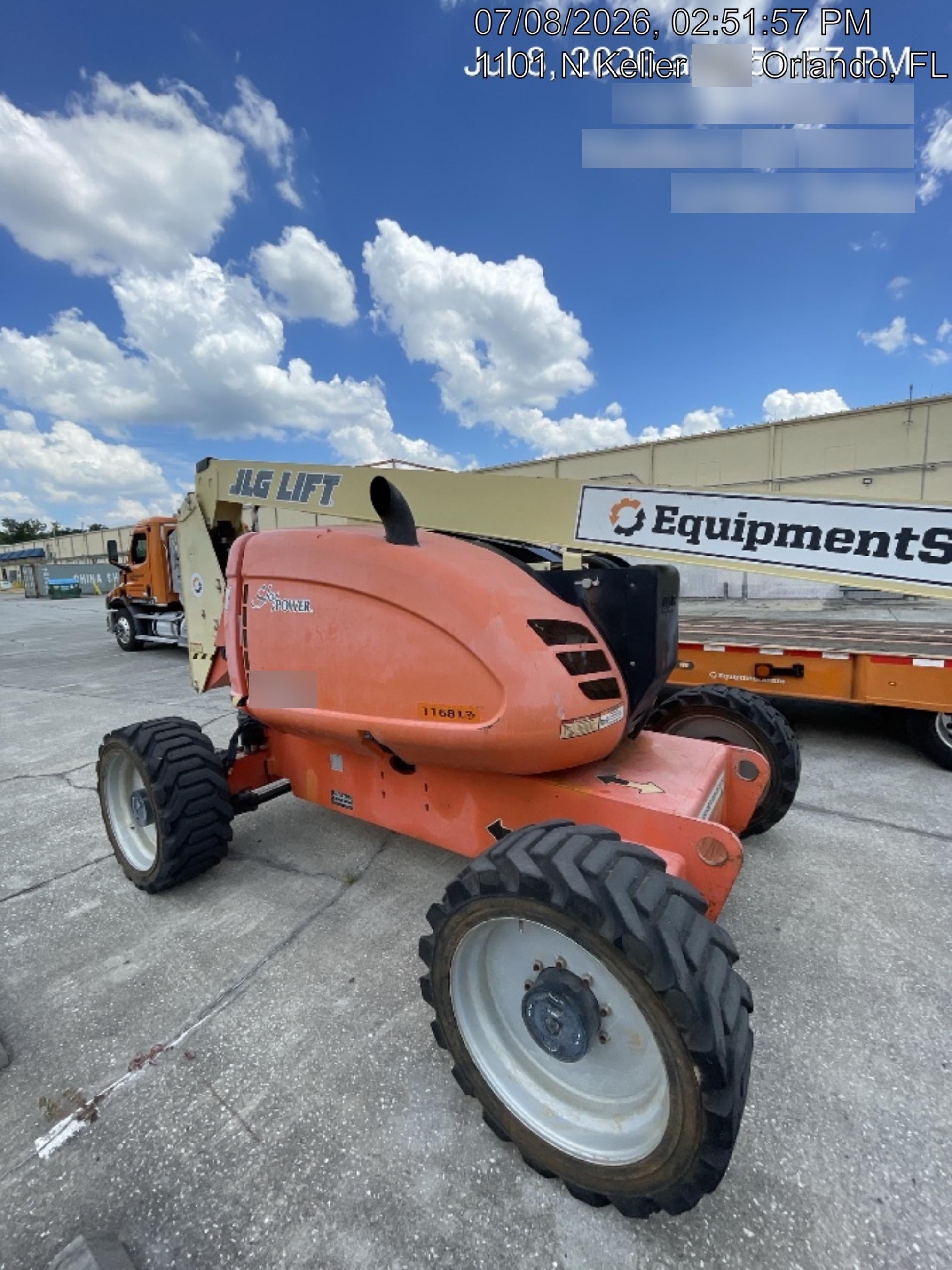2021 JLG 600AJ