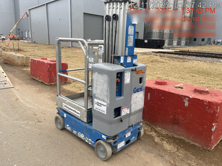 2020 GENIE GR-20