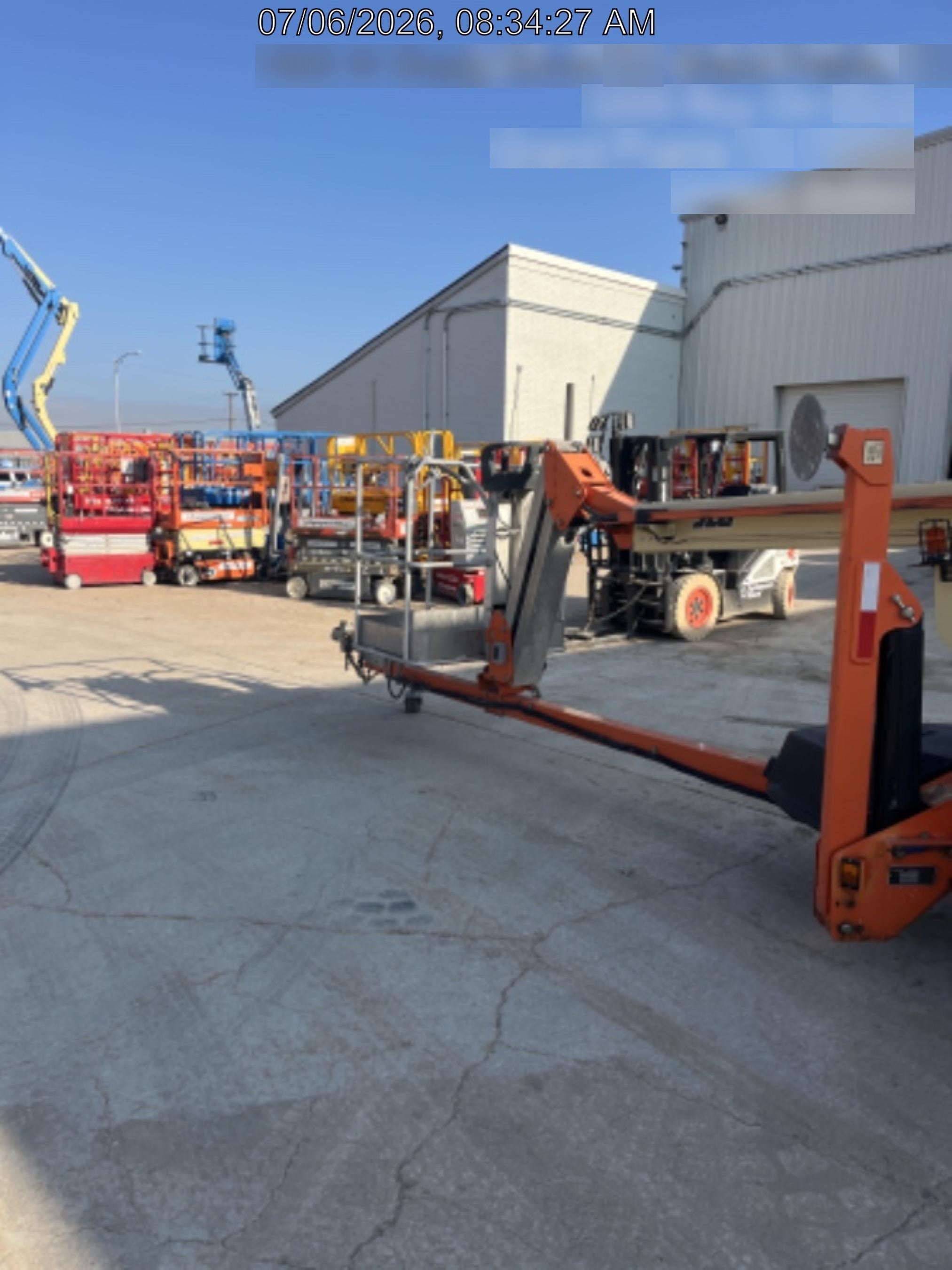 2022 JLG T500J