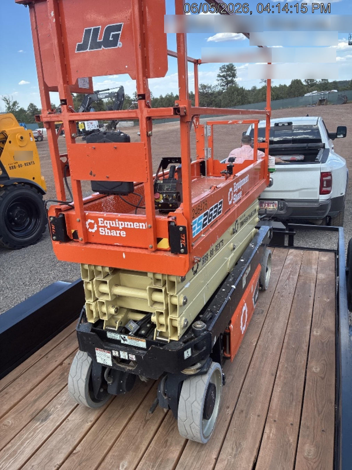 2022 JLG ES2632