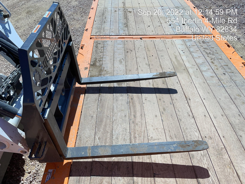 2022 PALADIN 48" Pallet Forks - Paladin