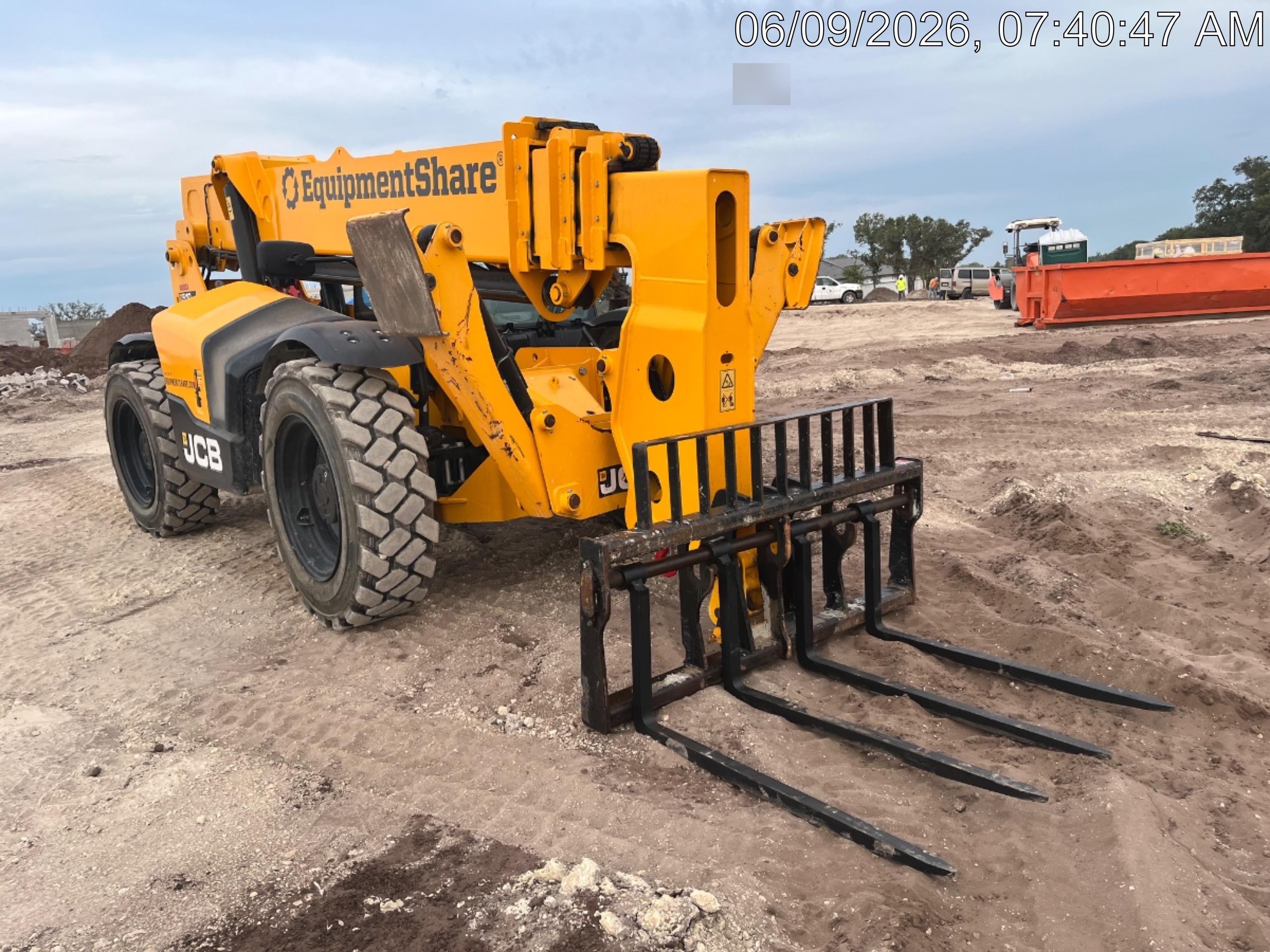 2025 JCB 510-56