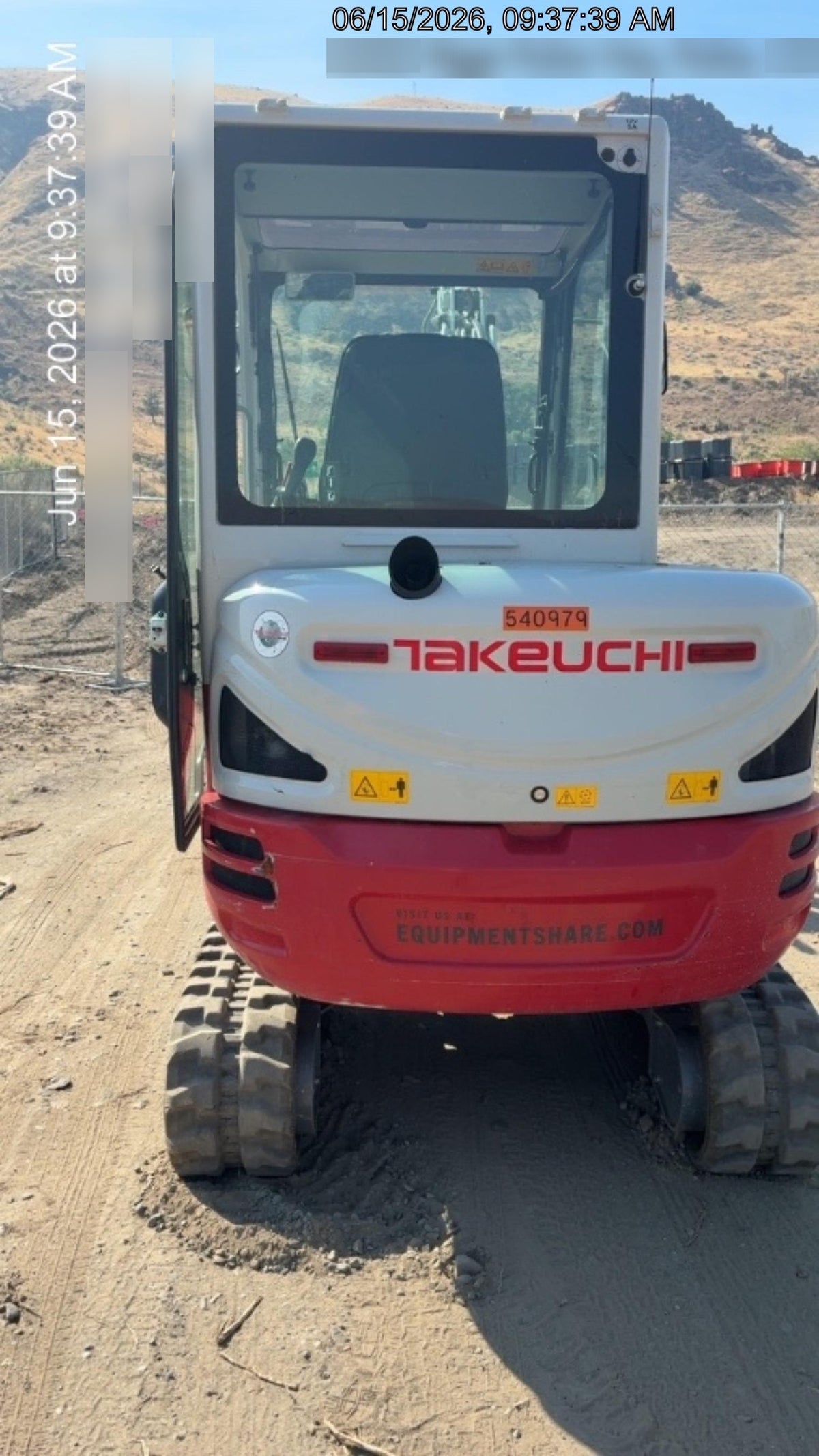 2025 TAKEUCHI TB235-2CR