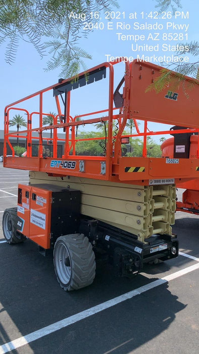 2021 JLG ERT4069