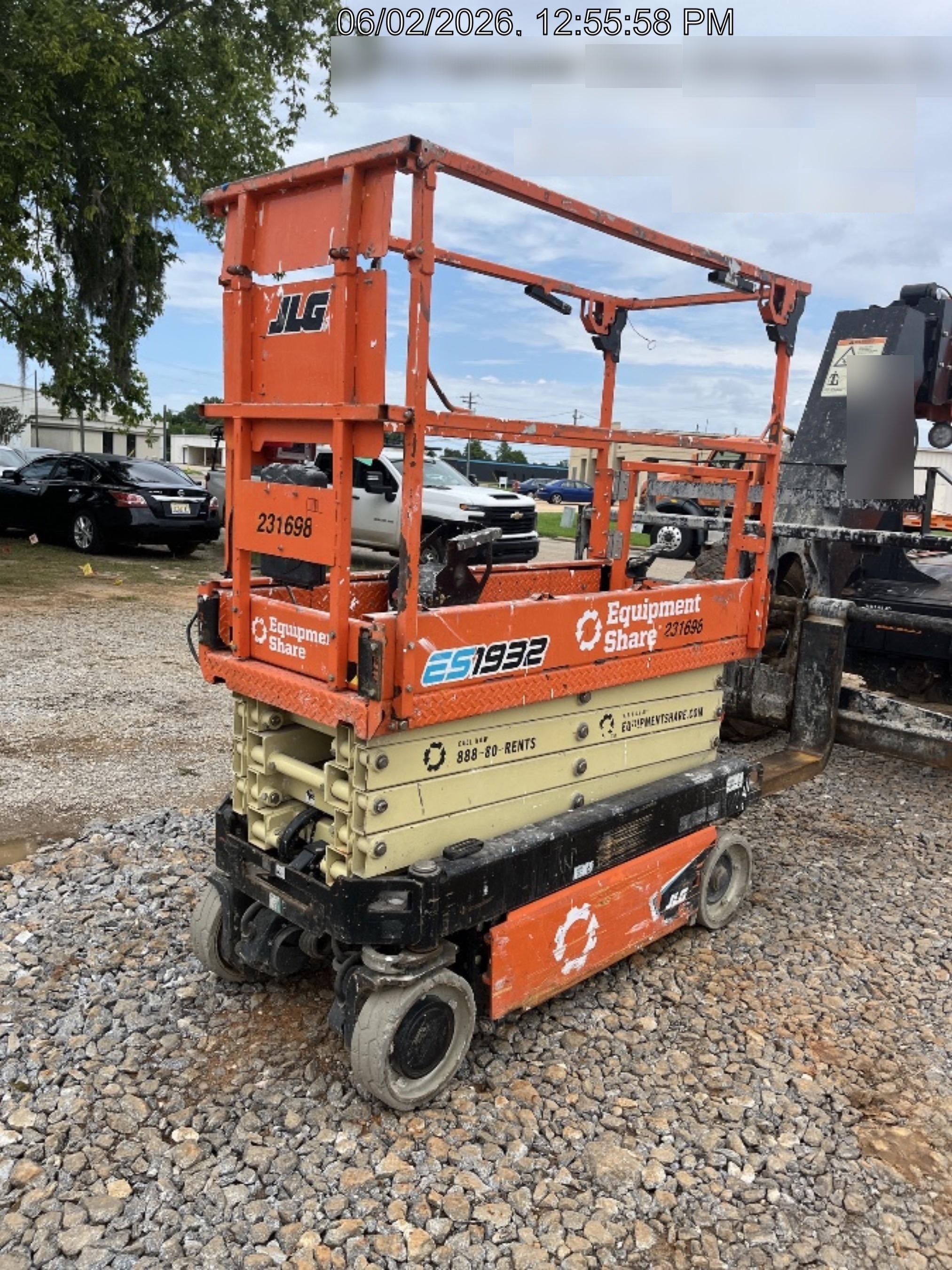 2022 JLG ES1932