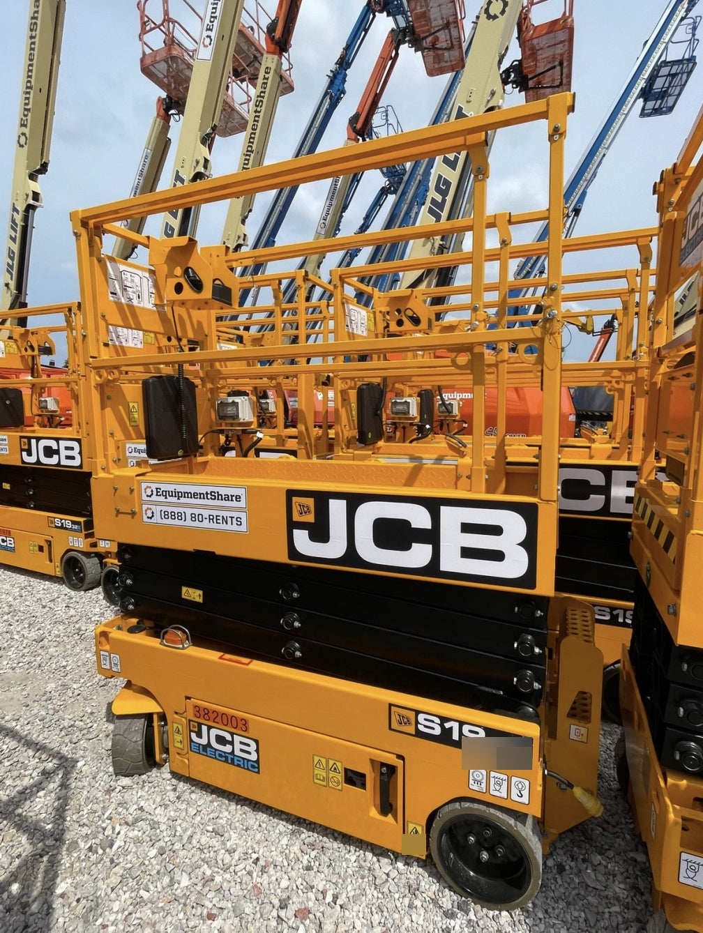 2024 JCB S1932E
