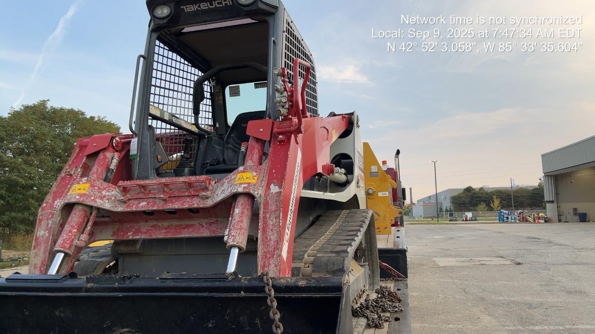 2023 TAKEUCHI TL12R2-R