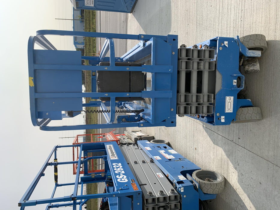 2020 Genie GS-1930 Solid Non Marking Tires, Beacon, Folding rails with half height swing gate