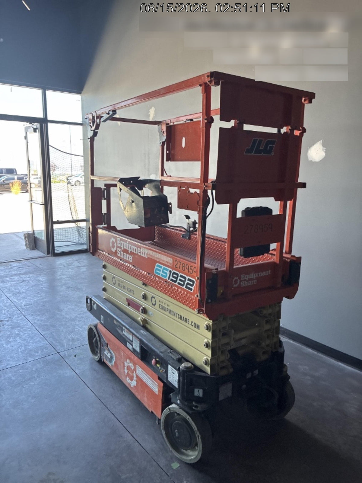 2022 JLG ES1932