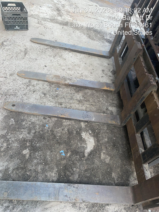 2014 CASCADE 84" Pallet forks - Cascade