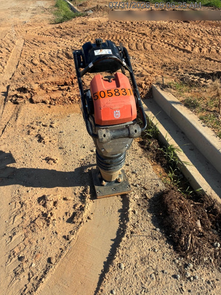 2025 HUSQVARNA LT6005