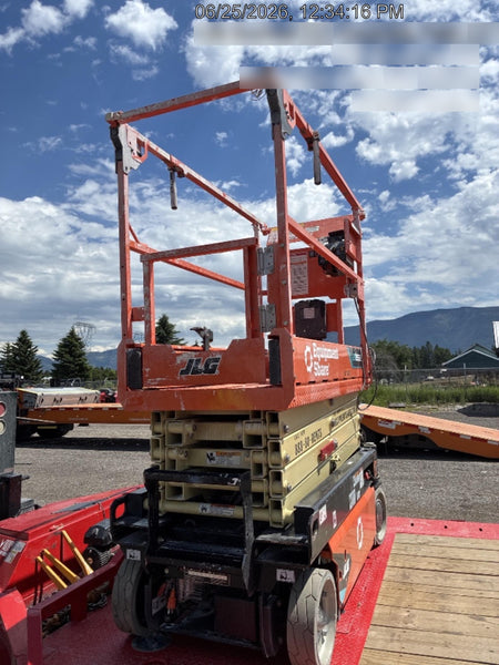 2025 JLG ES1932