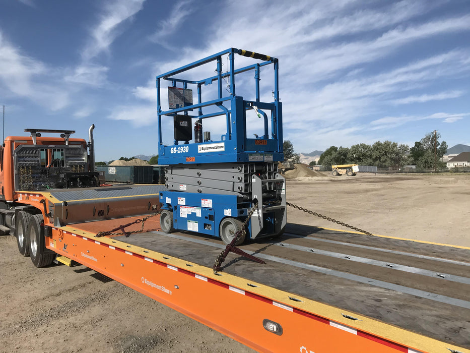 2020 Genie GS-1930 Solid Non Marking Tires, Beacon, Folding rails with half height swing gate