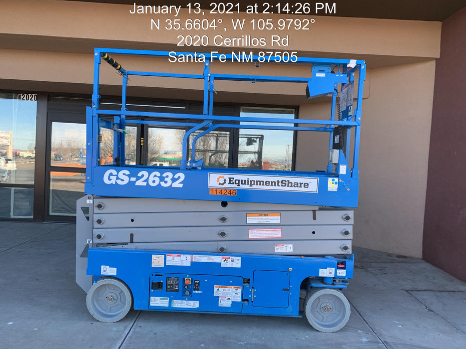 2020 Genie GS-2632 Solid NM Tires, Folding Rails with Half-Height Swing Gate, Beacon