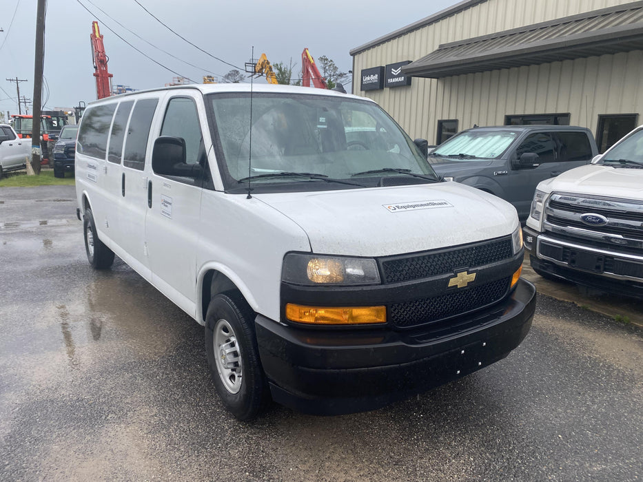 2023 CHEVROLET Express Van - Rental