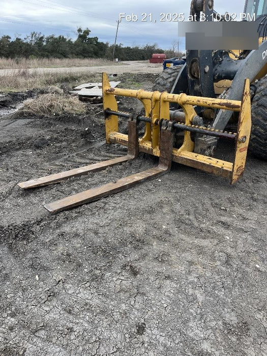 2020 JOHN DEERE 96" Loader Fork Carriage - John Deere