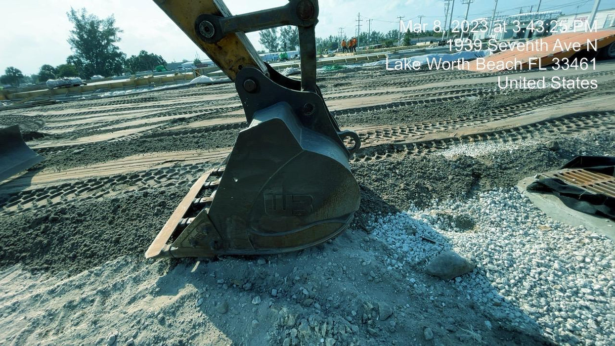 2019 WERK-BRAU 42" HD Bucket - Werk-Brau