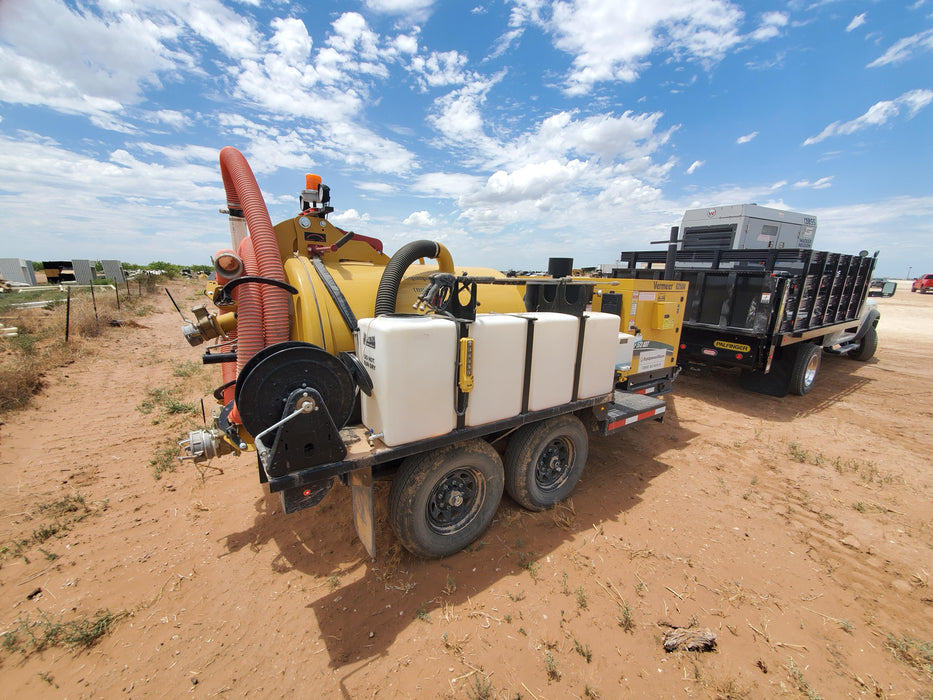 2019 Vac-Tron LP573XDT 24Hp Kohler Diesel, 500 Gal Debris Tank, 500 CFM Vacuum Pump, x2 100 Gal Water Tanks