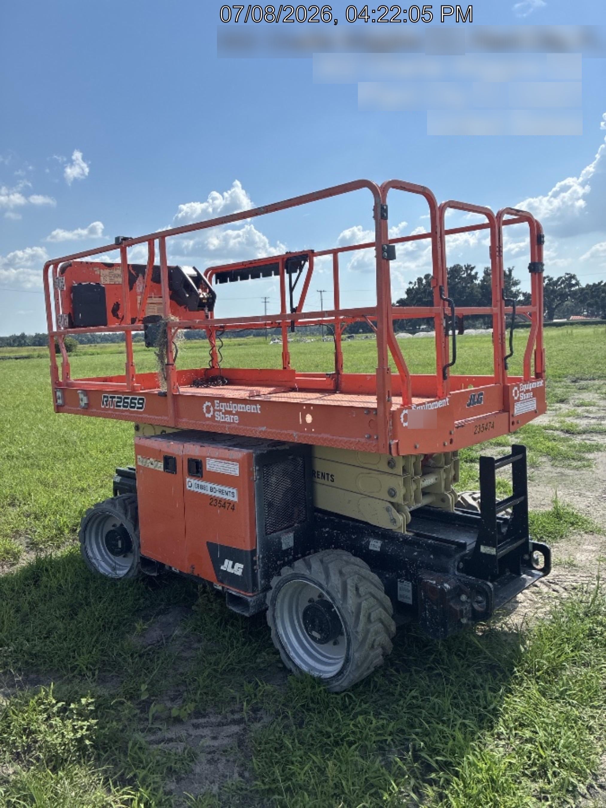 2022 JLG RT2669