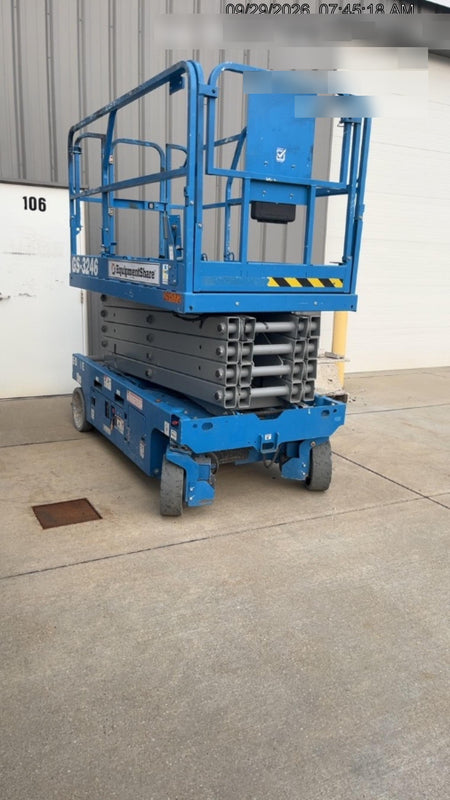 2022 GENIE GS-3246
