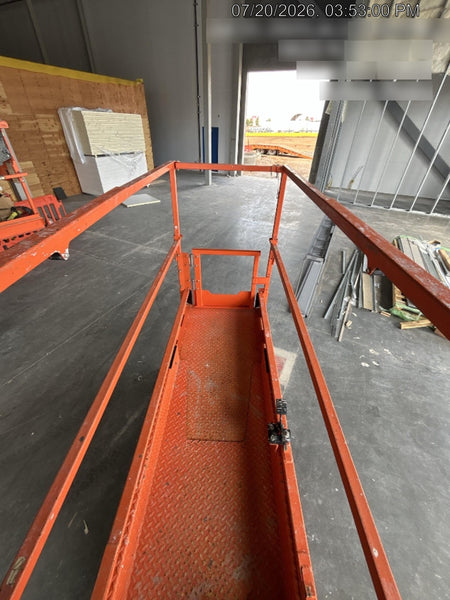 2022 JLG ES2632
