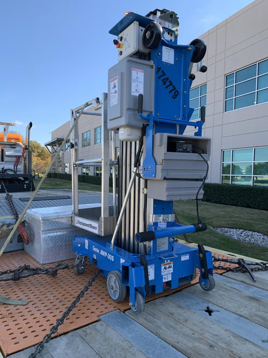 2021 GENIE AWP-30S DC