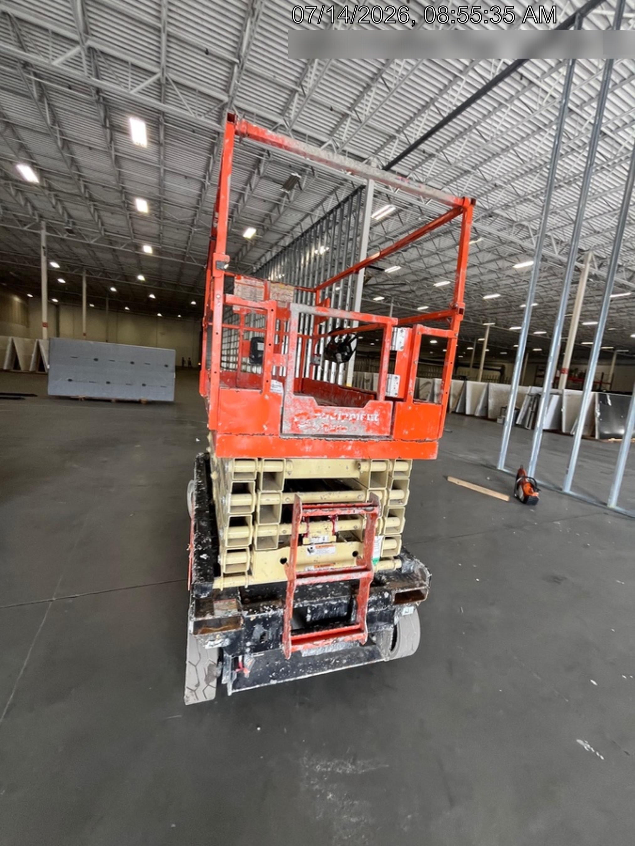 2022 JLG ES3246