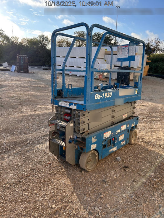 2019 Genie GS-1930 Fixed Rails with Chain Entry