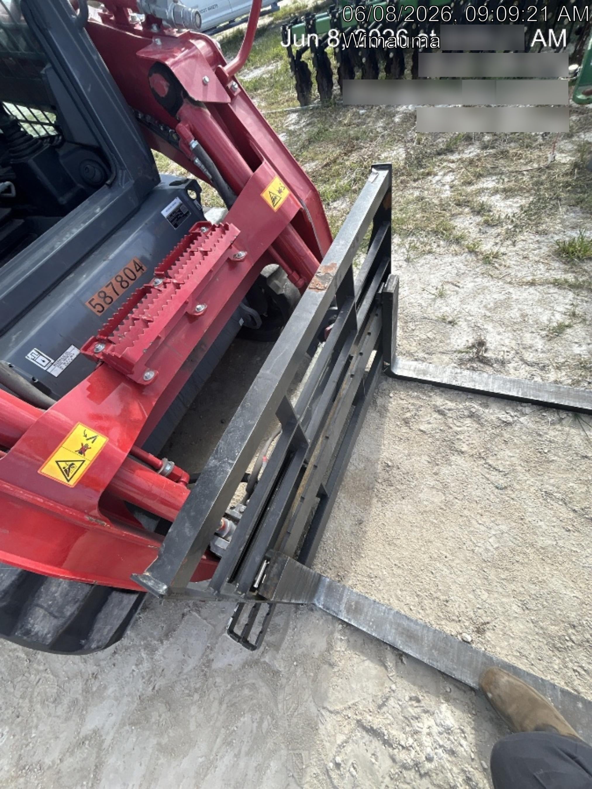 2025 TAKEUCHI TL12V2-CR